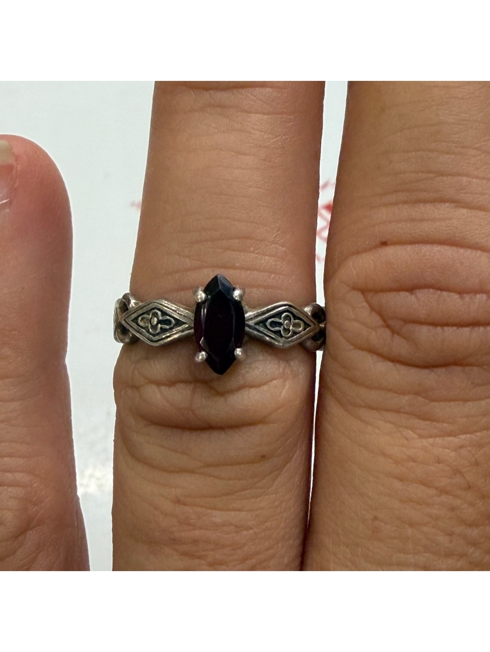 Garnet Sterling Avon ring size 6 Vinatge